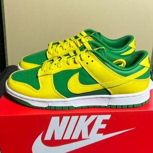 Nike Dunk low retro BTTYS. Green / Yellow.  U of O.  Brand new in box.